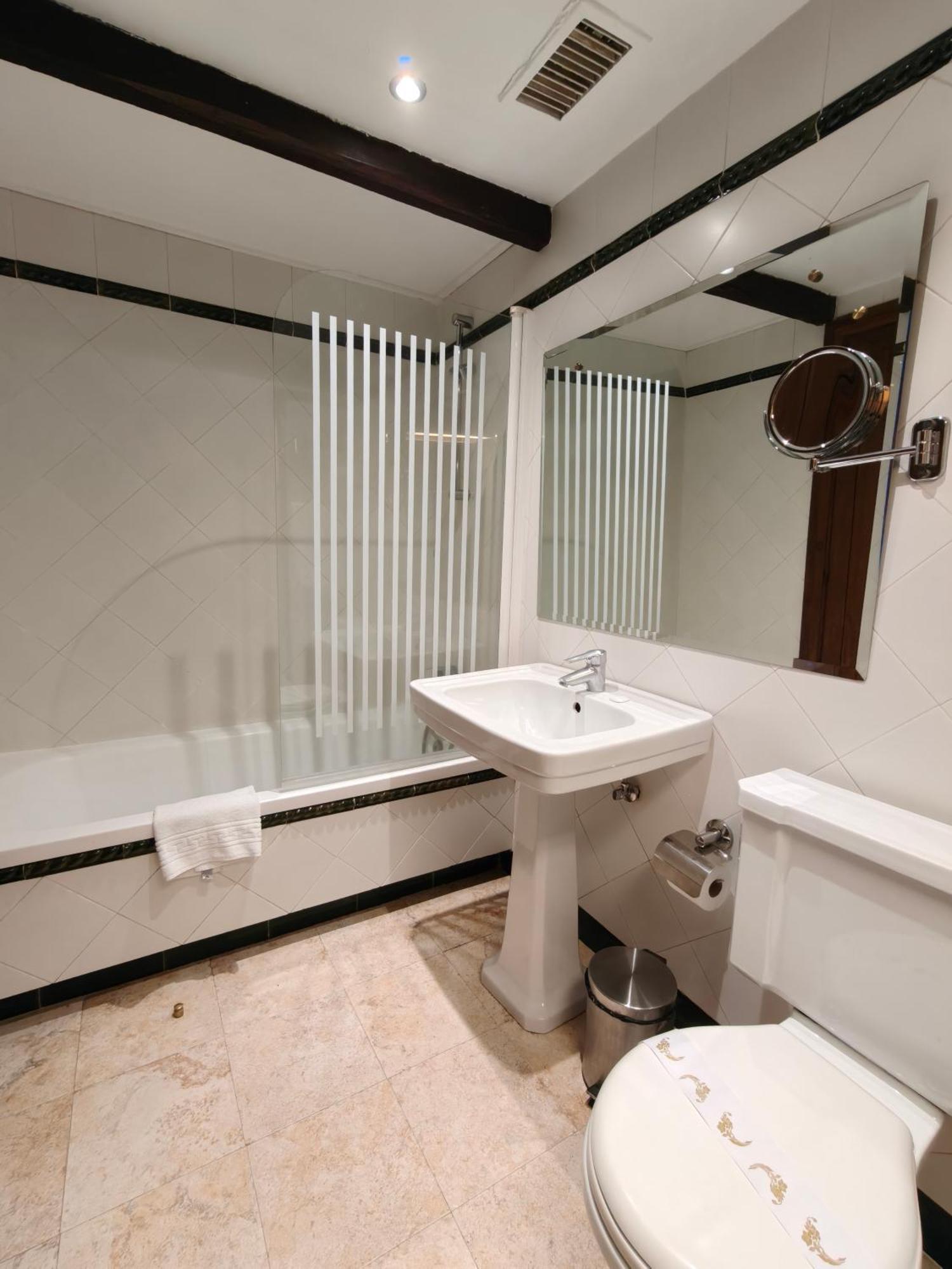 Hotel Kenia Nevada 4*